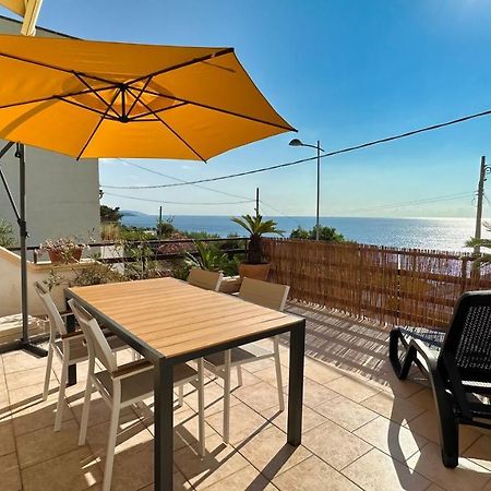 Villa Marina Di Andrano - Alisso, Casa Vista Mare Con Parcheggio Privato E Wifi Extérieur photo