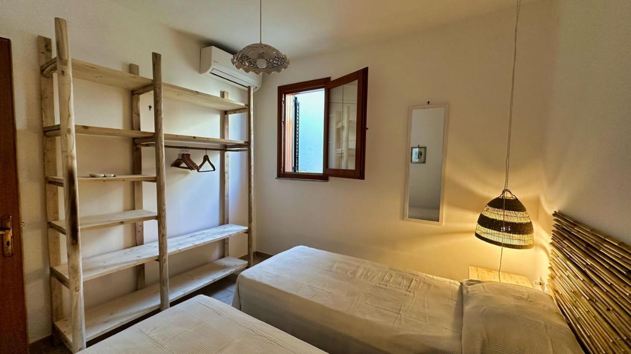 Villa Marina Di Andrano - Alisso, Casa Vista Mare Con Parcheggio Privato E Wifi Extérieur photo